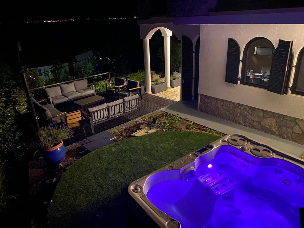 Arttrend Luxury Villa تيهاني المظهر الخارجي الصورة